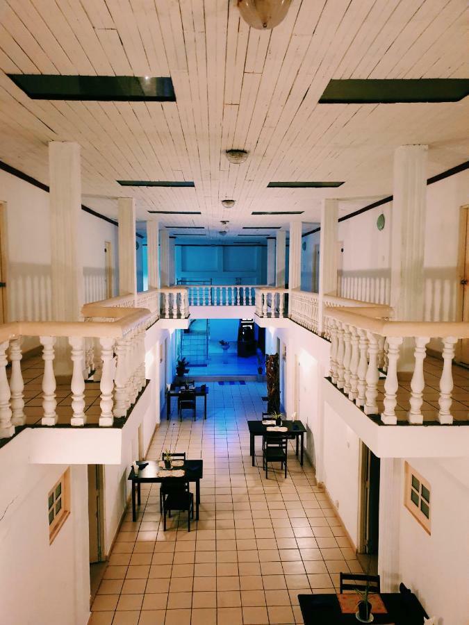Oasis Skybeach Hostel - ネゴンボ エクステリア 写真