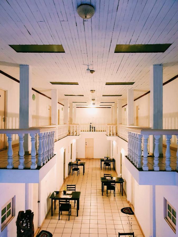 Oasis Skybeach Hostel - ネゴンボ エクステリア 写真