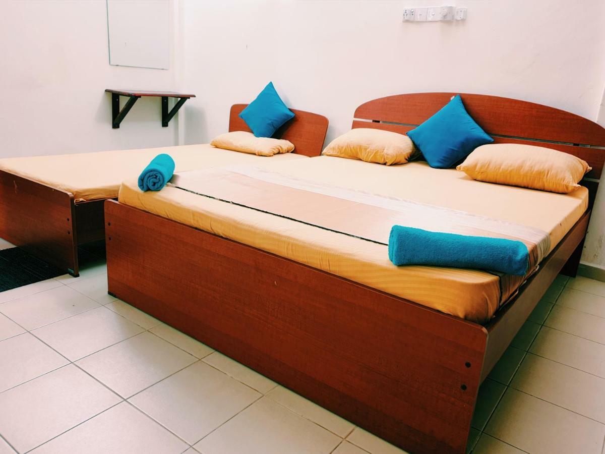 Oasis Skybeach Hostel - ネゴンボ エクステリア 写真