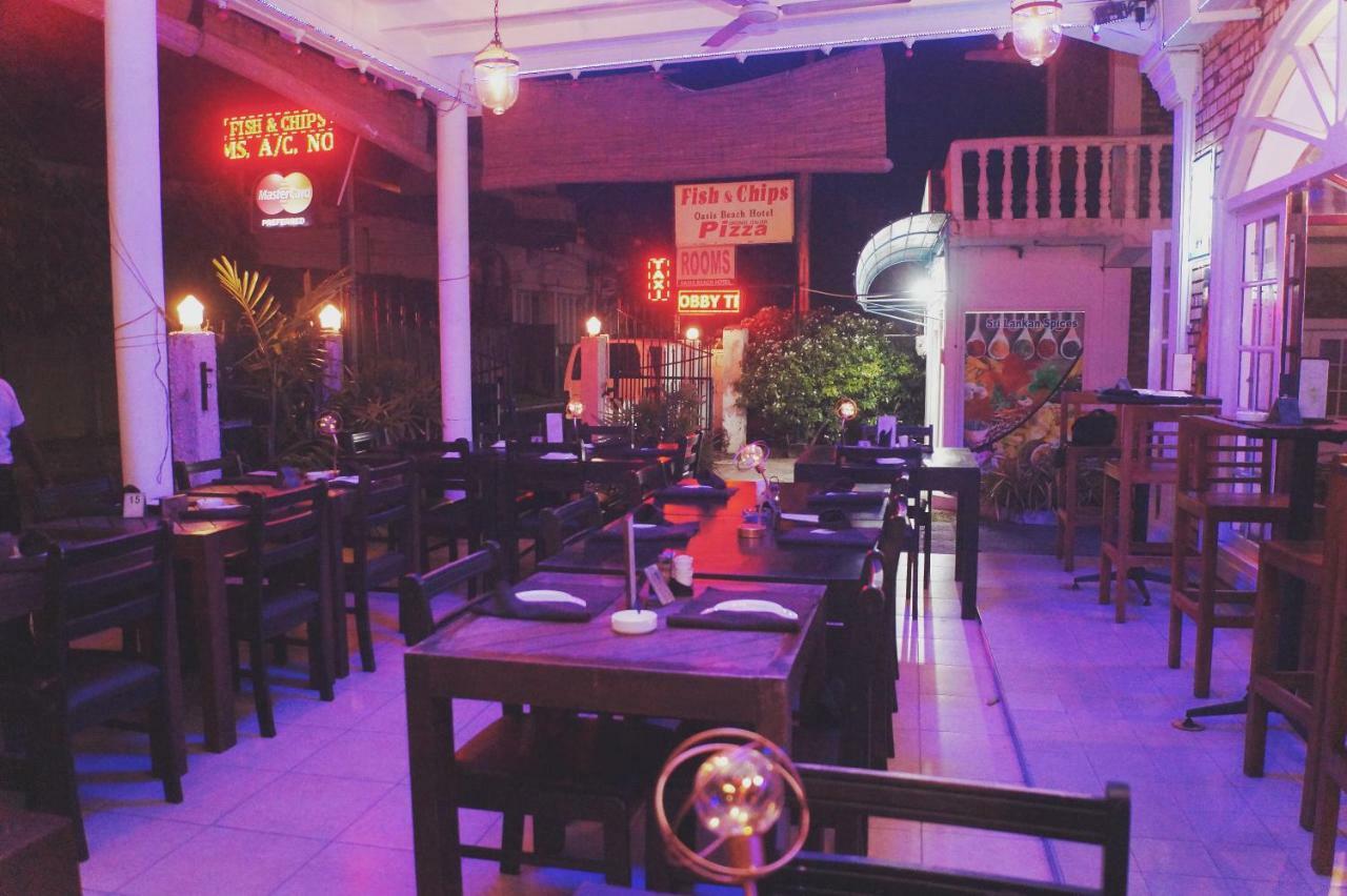 Oasis Skybeach Hostel - ネゴンボ エクステリア 写真